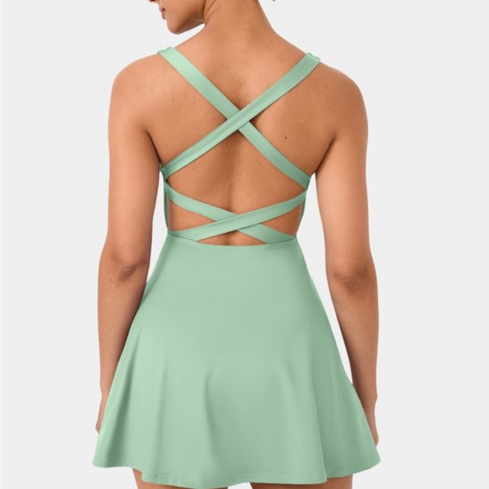 HALARA cross cross backless 2 piece dress - Venus